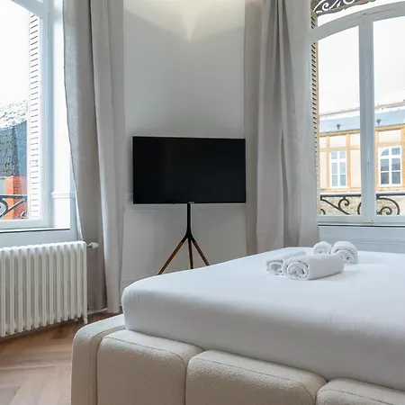 Velours By Collection Aura - Maison Les Arcades Face A La Gare De